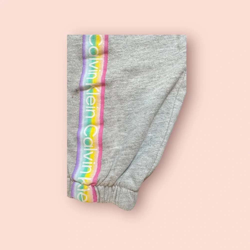 Calvin Klein Jeans Girls' Gray Jogger Sweatpants Rainbow Logo Side,‎ Size 3T